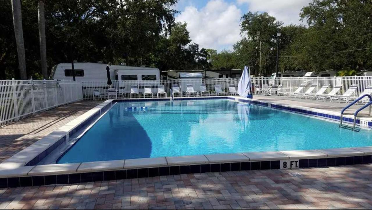 Cozy Tiny Home Near Disney World & Orlando Parks! Kissimmee Exterior photo